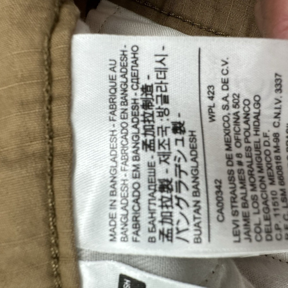 Levi's Ripstop Cargo Shorts Mens 40x10 Brown Khaki Military Skater White‎ Tab - Picture 10 of 15